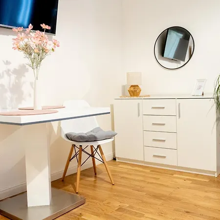 New! Romantic Apartment! In Centre! Florence! شقة