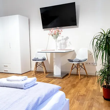 شقة New! Romantic Apartment! In Centre! Florence! براغ