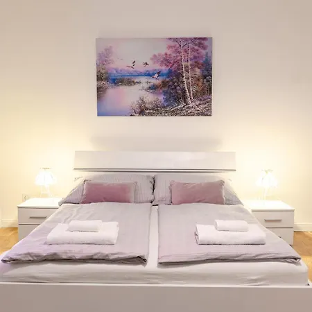 New! Romantic Apartment! In Centre! Florence! شقة
